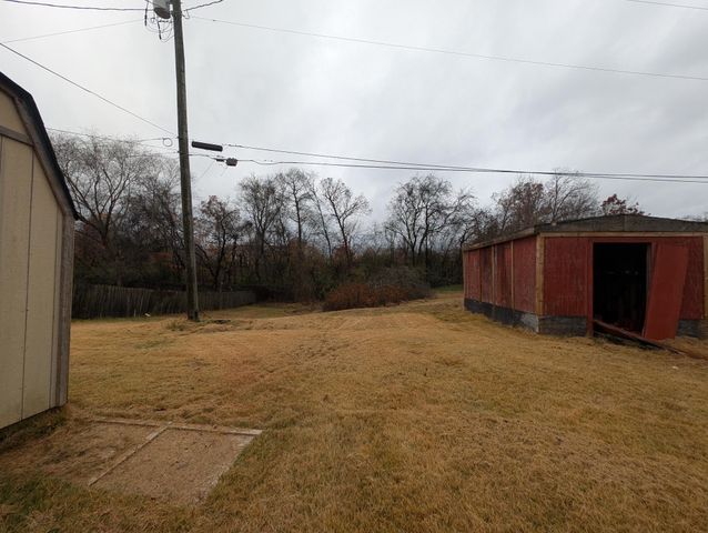 2622 Union Hall Rd, Clarksville, TN 37040