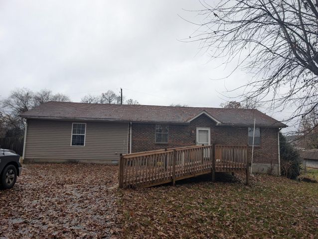 2622 Union Hall Rd, Clarksville, TN 37040