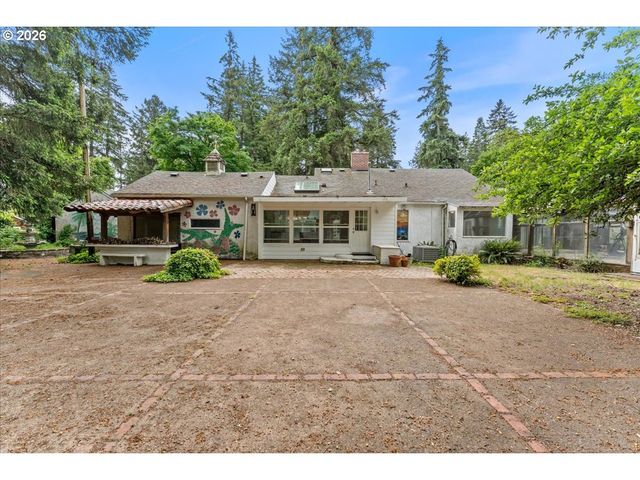 5335 Sw MADRONA St, Lake Oswego, OR 97035