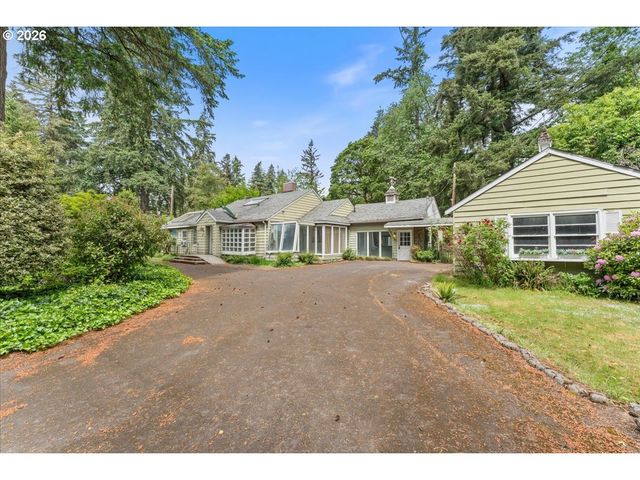 5335 Sw MADRONA St, Lake Oswego, OR 97035