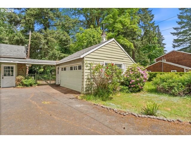 5335 Sw MADRONA St, Lake Oswego, OR 97035
