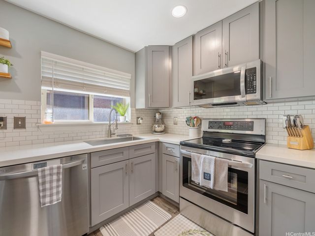 92-1117 Panana Street 404, Kapolei, HI 96707