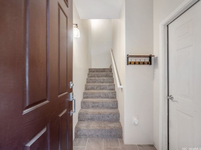 92-1117 Panana Street 404, Kapolei, HI 96707