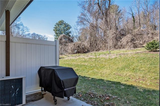 611 Riverside Drive, Mount Airy, NC 27030