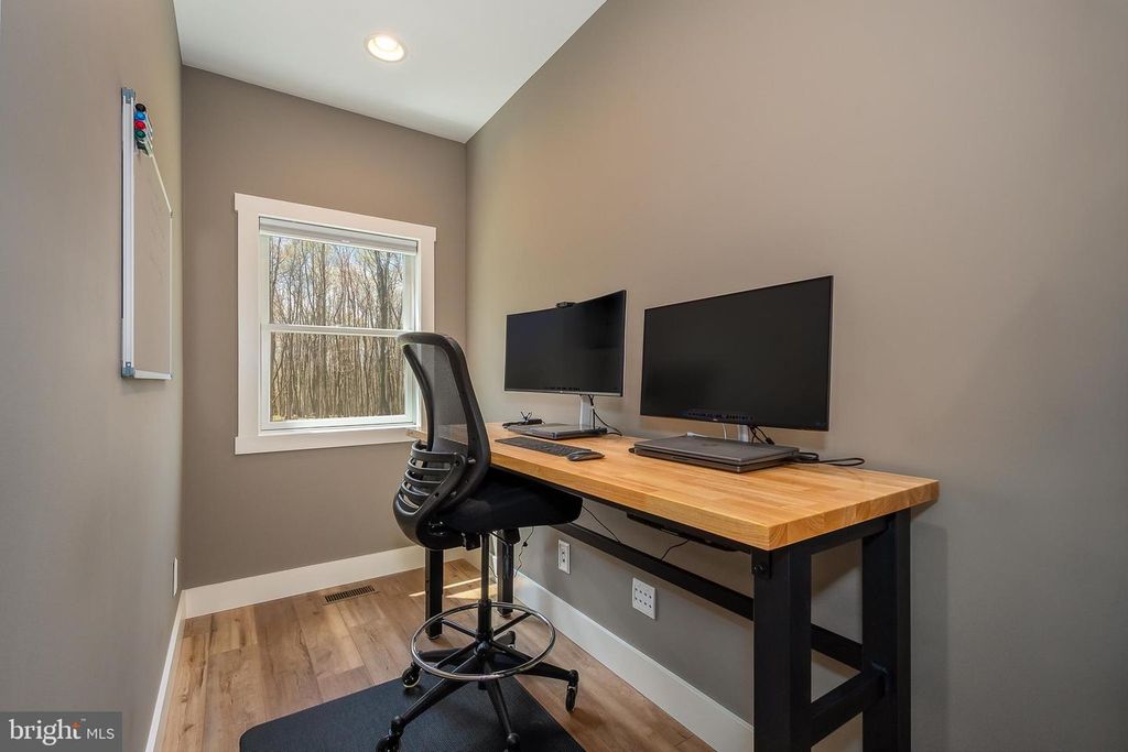 Image 34 of property listing at 170 CHERRYWOOD DR, Oakland, MD 21550