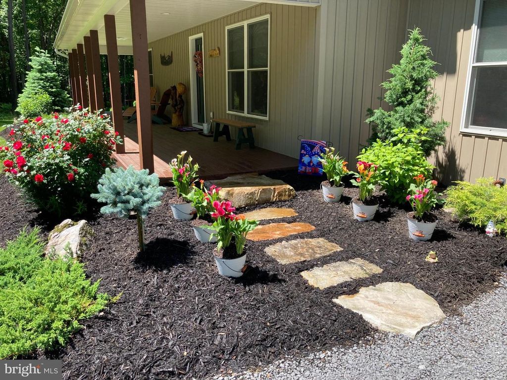 Image 54 of property listing at 170 CHERRYWOOD DR, Oakland, MD 21550