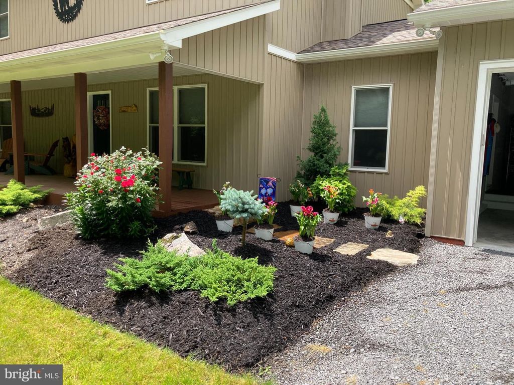 Image 58 of property listing at 170 CHERRYWOOD DR, Oakland, MD 21550