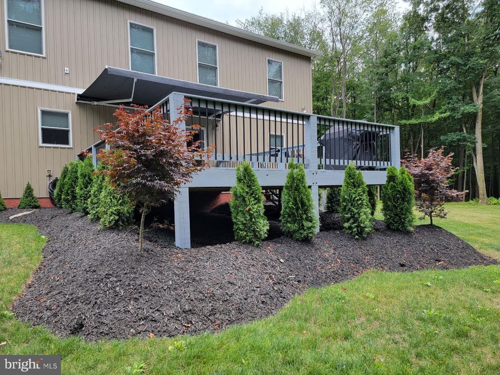 Image 61 of property listing at 170 CHERRYWOOD DR, Oakland, MD 21550