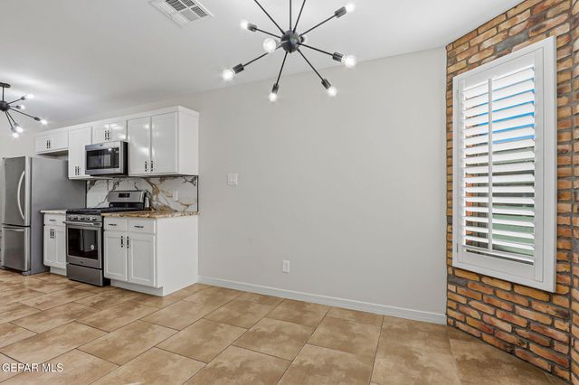 2709 N COPIA Street, El Paso, TX 79930