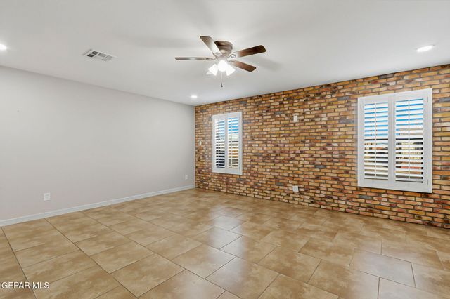 2709 N COPIA Street, El Paso, TX 79930