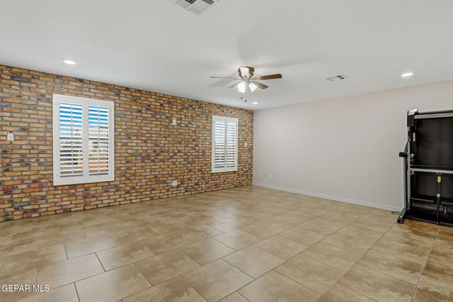 2709 N COPIA Street, El Paso, TX 79930