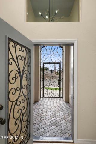 2709 N COPIA Street, El Paso, TX 79930