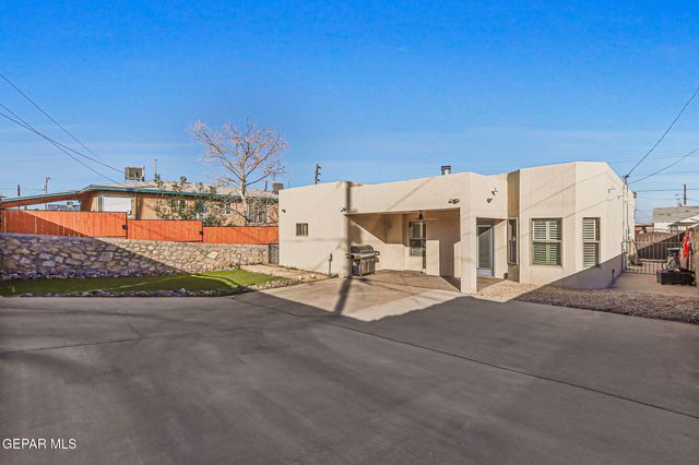 2709 N COPIA Street, El Paso, TX 79930