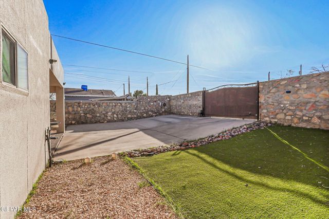 2709 N COPIA Street, El Paso, TX 79930