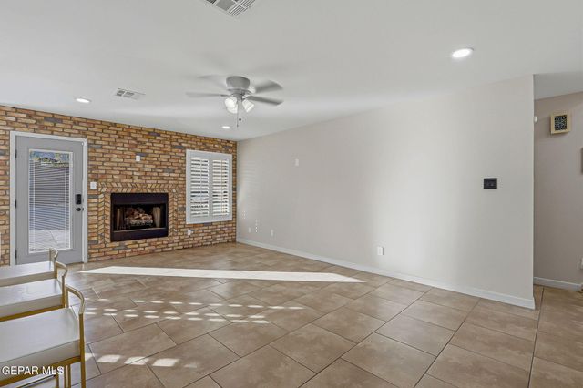 2709 N COPIA Street, El Paso, TX 79930