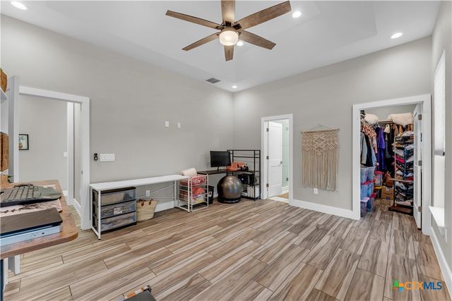 824 Woodland Hills Drive, Marble Falls, TX 78654