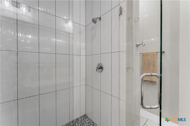824 Woodland Hills Drive, Marble Falls, TX 78654