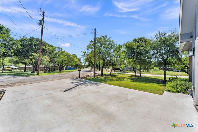 824 Woodland Hills Drive, Marble Falls, TX 78654