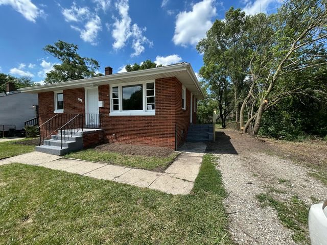 864 E 37th Avenue, Gary, IN 46409