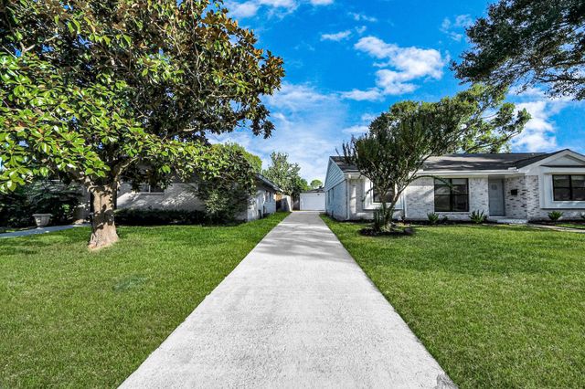 5914 Warm Springs Road, Houston, TX 77035