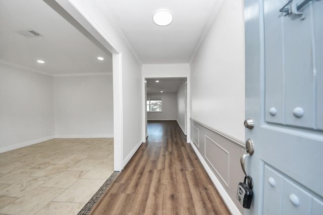 5914 Warm Springs Road, Houston, TX 77035