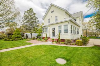 18 Central Avenue, Seekonk, MA 02771