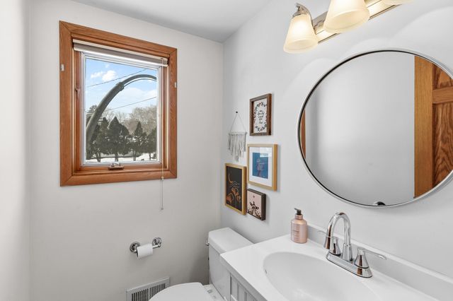 4396 Snail Lake Court W, Shoreview, MN 55126