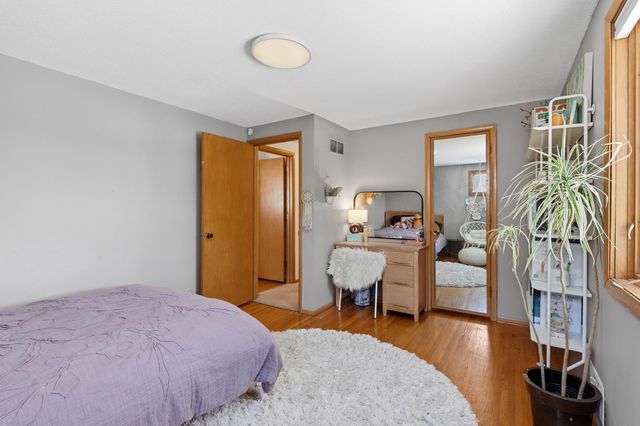 4396 Snail Lake Court W, Shoreview, MN 55126