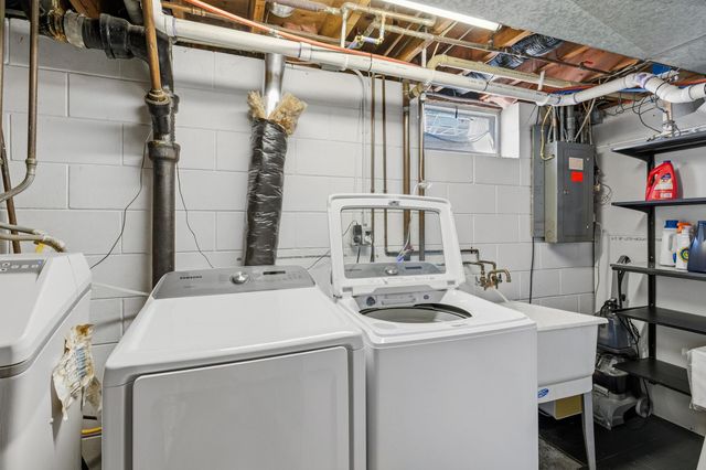 4396 Snail Lake Court W, Shoreview, MN 55126