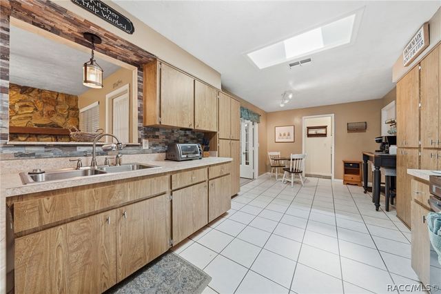 42 S J Kellner Boulevard, Beverly Hills, FL 34465