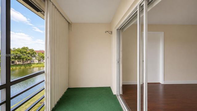 2811 N Pine Island Road 302, Sunrise, FL 33322