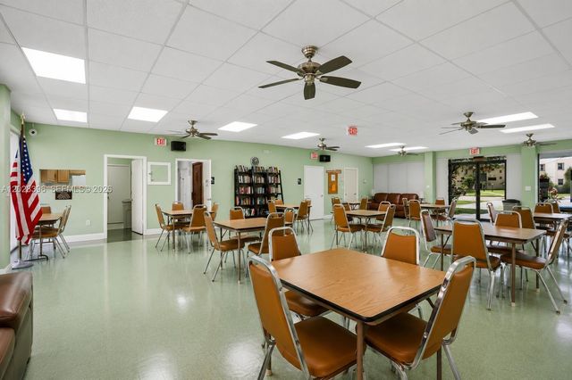2811 N Pine Island Road 302, Sunrise, FL 33322