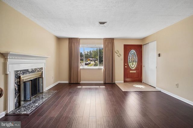 6216 YELLOWSTONE DR, Alexandria, VA 22312