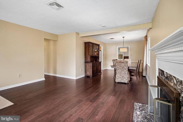 6216 YELLOWSTONE DR, Alexandria, VA 22312