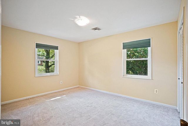 6216 YELLOWSTONE DR, Alexandria, VA 22312