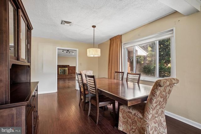 6216 YELLOWSTONE DR, Alexandria, VA 22312