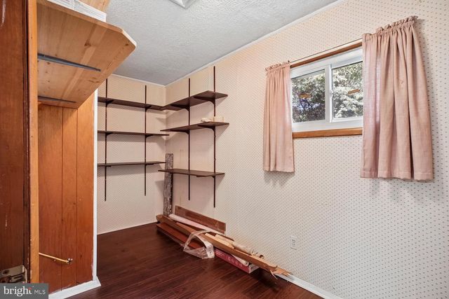 6216 YELLOWSTONE DR, Alexandria, VA 22312