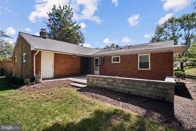 6216 YELLOWSTONE DR, Alexandria, VA 22312