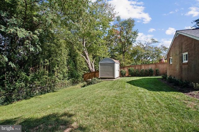 6216 YELLOWSTONE DR, Alexandria, VA 22312