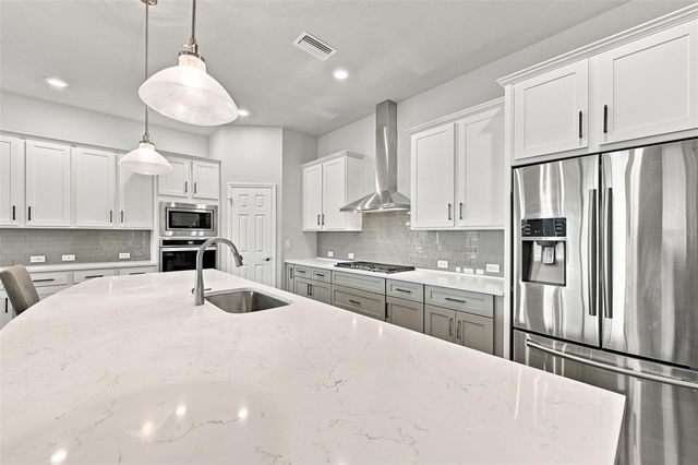 5335 SILVER SUN DRIVE, Apollo Beach, FL 33572