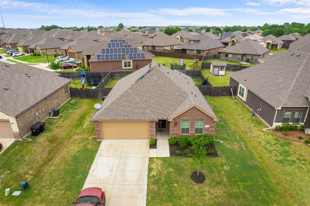 345 Pecos Drive, Crandall, TX 75114