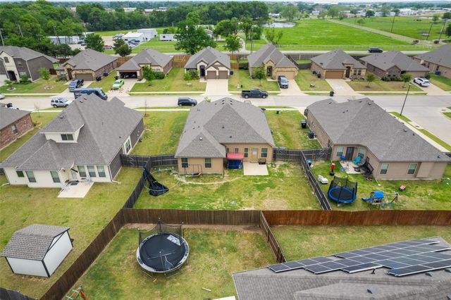 345 Pecos Drive, Crandall, TX 75114