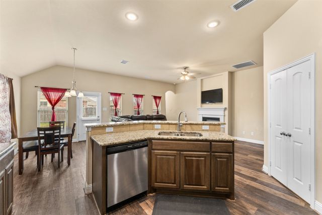 345 Pecos Drive, Crandall, TX 75114