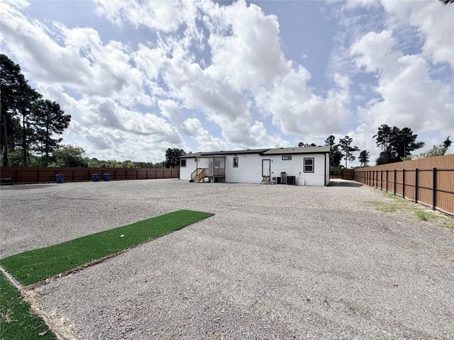 2379 Road 5838, Cleveland, TX 77327