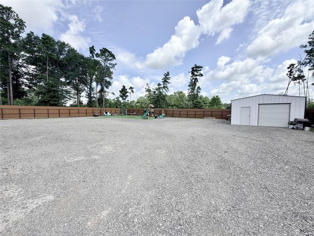 2379 Road 5838, Cleveland, TX 77327