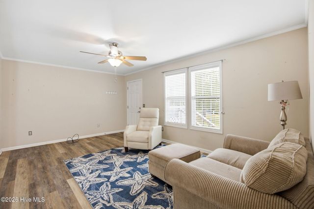 100 Fox Run Drive, Hampstead, NC 28443
