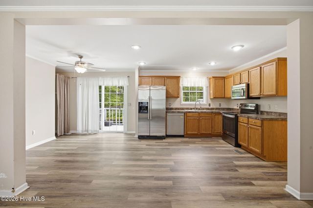 100 Fox Run Drive, Hampstead, NC 28443