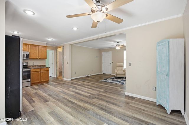 100 Fox Run Drive, Hampstead, NC 28443