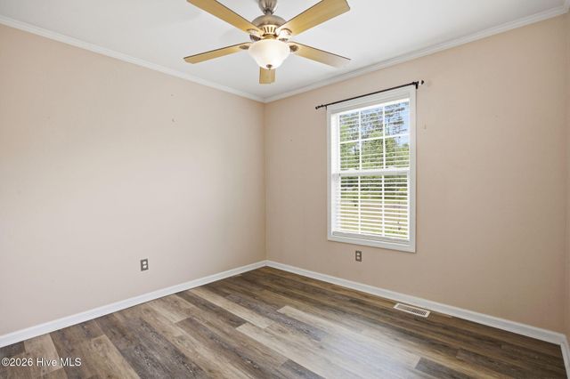 100 Fox Run Drive, Hampstead, NC 28443