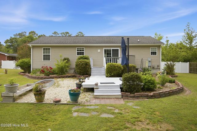 100 Fox Run Drive, Hampstead, NC 28443